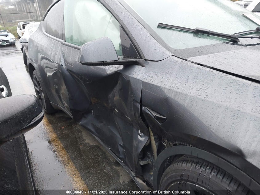 7SAYGDEE8NF493609 2022 TESLA MODEL Y photo no. 14