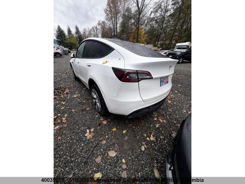 LRWYGDFD5PC930191 2023 TESLA MODEL Y photo no. 3