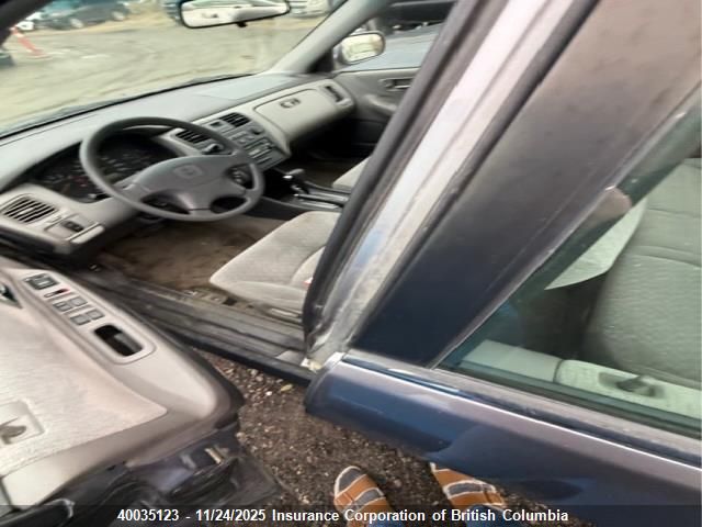 2001 Honda Accord Lx VIN: 1HGCG16401A803784 Lot: 40035123