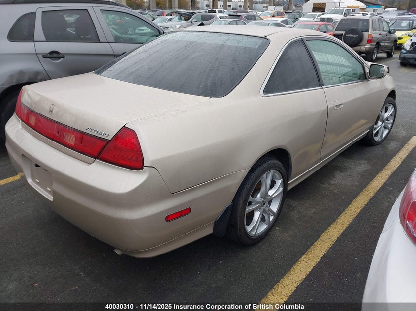 1HGCG32541A800025 2001 HONDA ACCORD photo no. 4