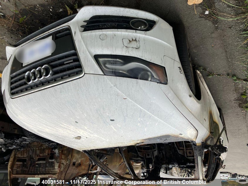 WAUKFCFL7BN006973 2011 AUDI A4 photo no. 3