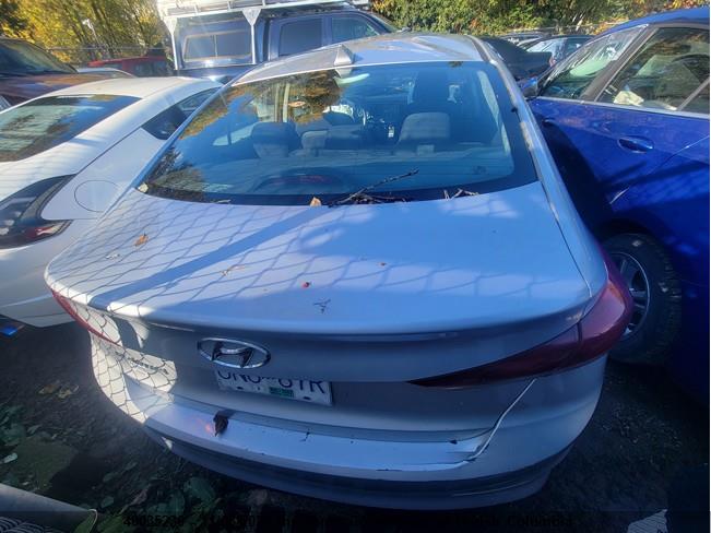 KMHD84LF5JU529130 2018 HYUNDAI ELANTRA photo no. 10