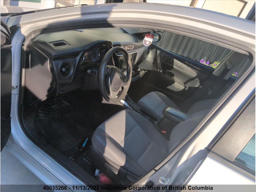2T1BURHE5KC214718 2019 TOYOTA COROLLA photo no. 8