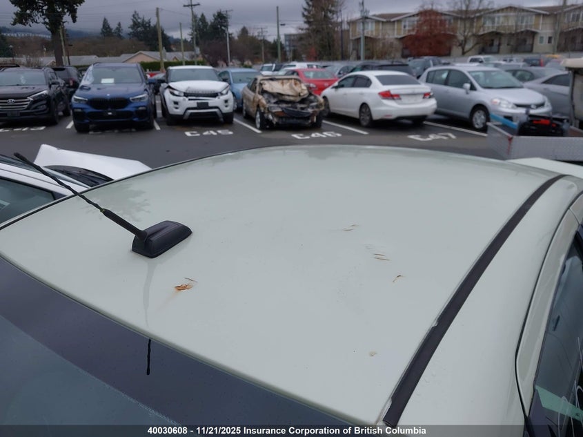 1FAHP3FN0AW244951 2010 FORD FOCUS photo no. 19