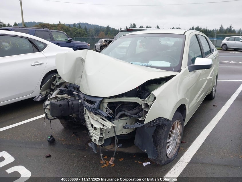 1FAHP3FN0AW244951 2010 FORD FOCUS photo no. 2