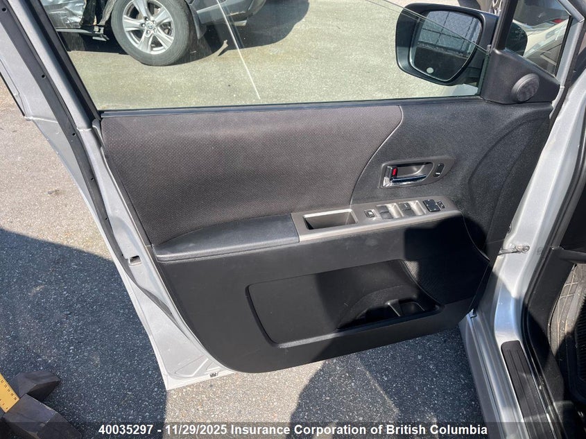 JM1CR293680324982 2008 MAZDA 5 photo no. 2