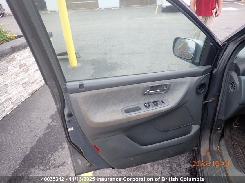 2HKRL1865YH011975 2000 HONDA ODYSSEY photo no. 13