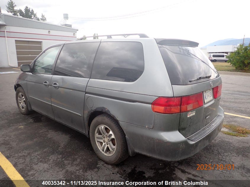 2HKRL1865YH011975 2000 HONDA ODYSSEY photo no. 3