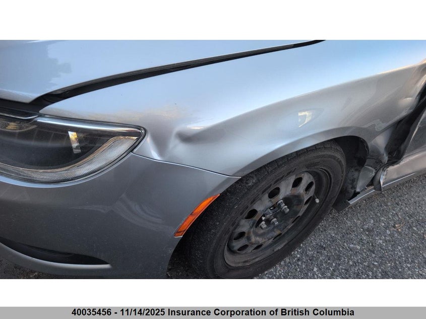 1C3CCCFB5FN550017 2015 CHRYSLER 200 photo no. 10