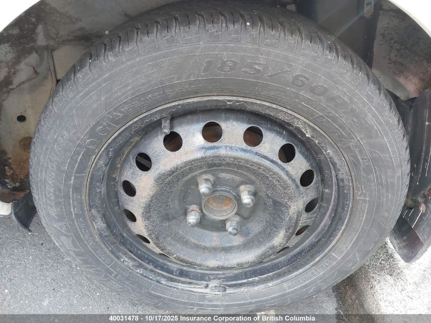 2010 Toyota Yaris VIN: JTDJT4K31A5309071 Lot: 40031478