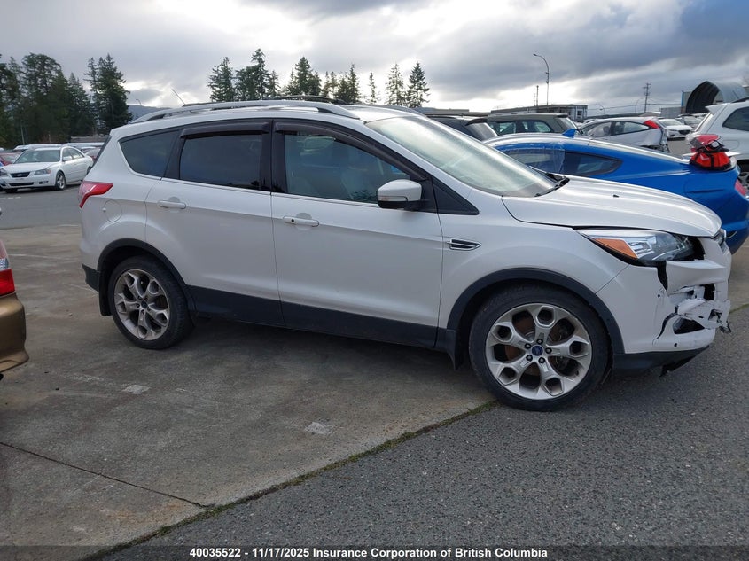 1FMCU9J95GUA00545 2016 FORD ESCAPE photo no. 13