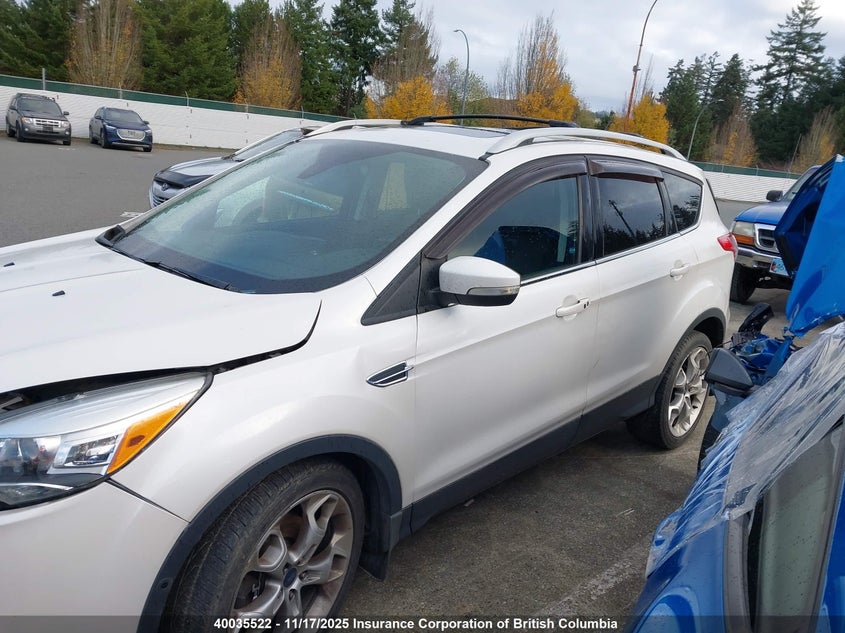 1FMCU9J95GUA00545 2016 FORD ESCAPE photo no. 14