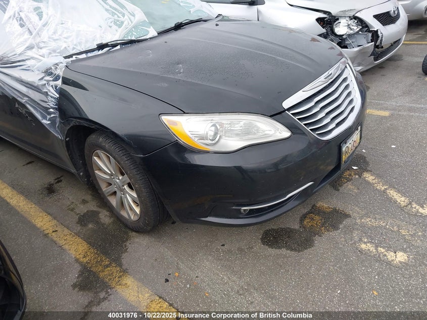 1C3BC1FB6BN549534 2011 CHRYSLER 200 photo no. 2