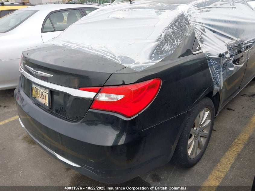 1C3BC1FB6BN549534 2011 CHRYSLER 200 photo no. 4