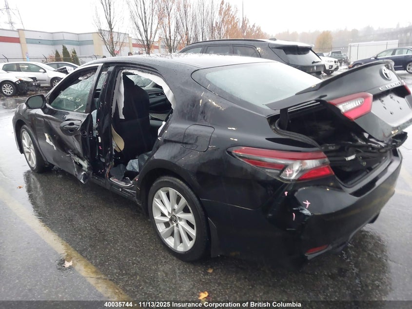 4T1G11AK9NU037769 2022 TOYOTA CAMRY photo no. 3