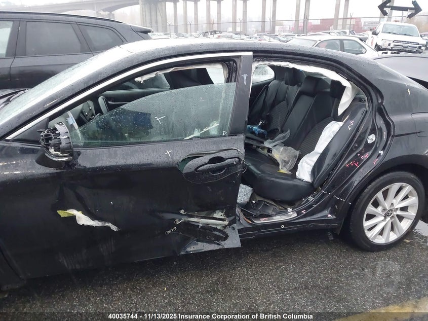 4T1G11AK9NU037769 2022 TOYOTA CAMRY photo no. 6
