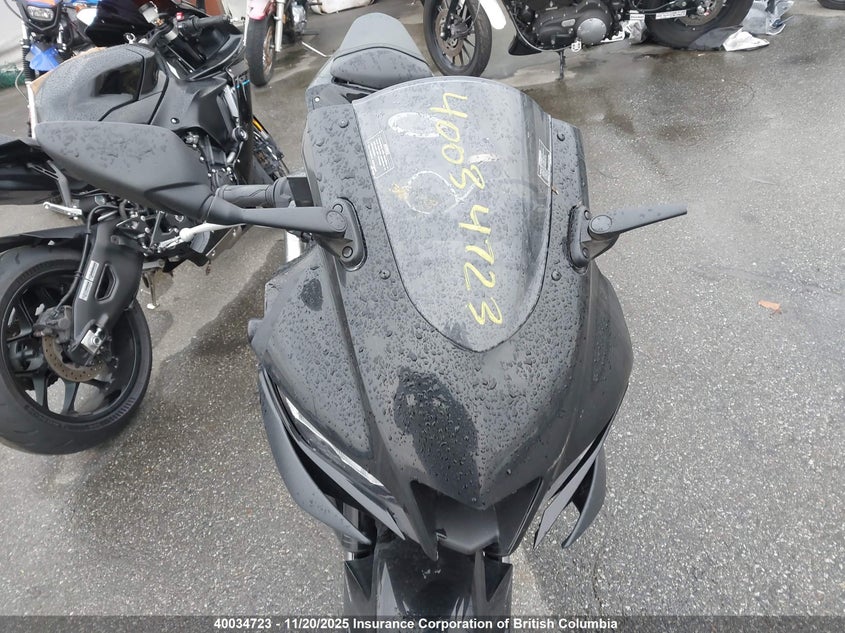 MH3RH18N7PK002463 2023 YAMAHA YZF photo no. 12