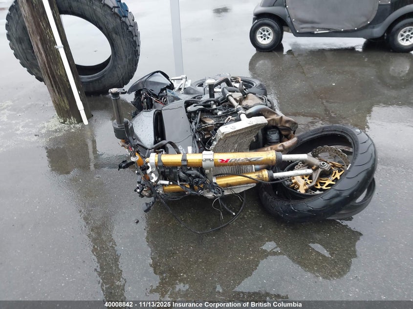 JKAZXCC185A021862 2005 KAWASAKI ZX photo no. 5