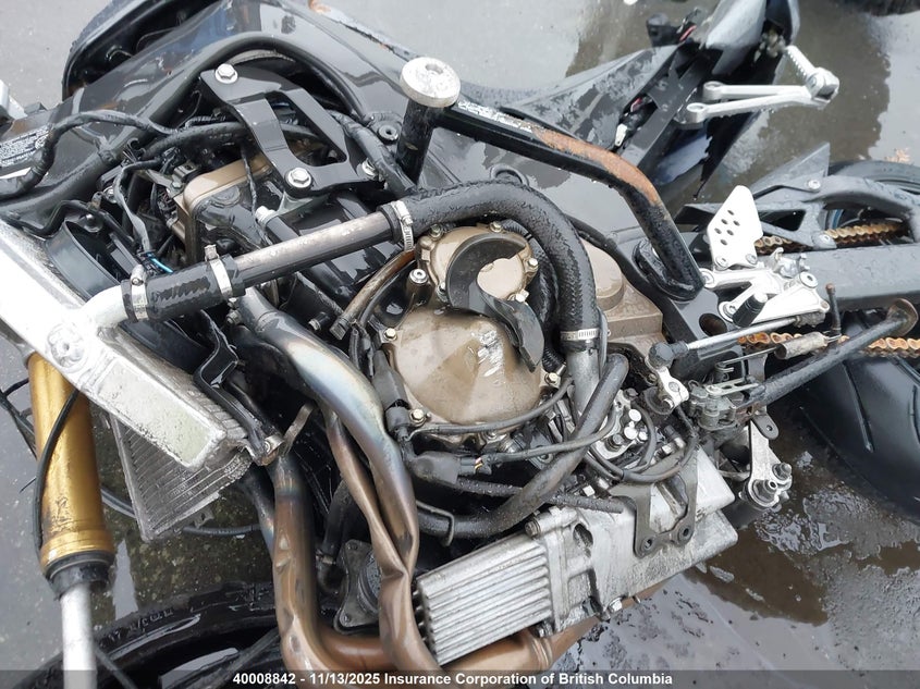 JKAZXCC185A021862 2005 KAWASAKI ZX photo no. 8