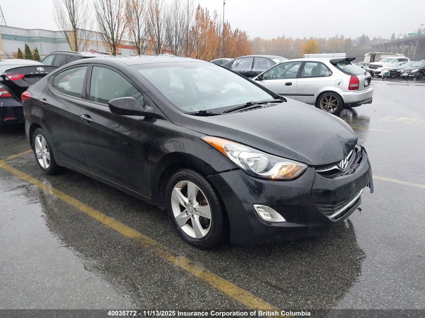 5NPDH4AE9DH162455 2013 HYUNDAI ELANTRA photo no. 4