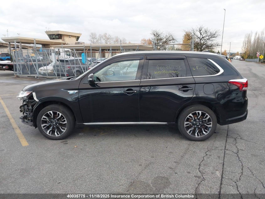 JA4J24A51JZ610173 2018 MITSUBISHI OUTLANDER photo no. 15