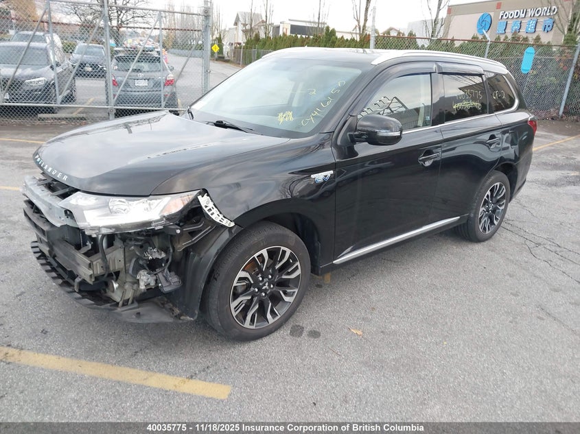 JA4J24A51JZ610173 2018 MITSUBISHI OUTLANDER photo no. 2
