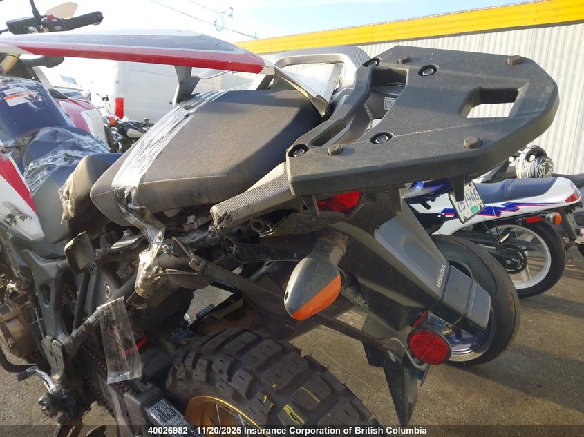 JH2SD04E3HK000102 2017 HONDA CRF photo no. 16