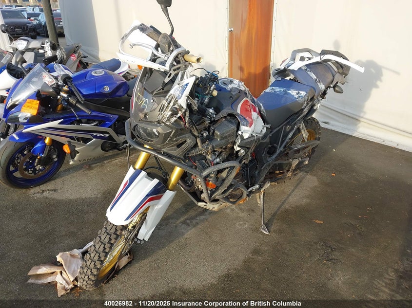 JH2SD04E3HK000102 2017 HONDA CRF photo no. 2