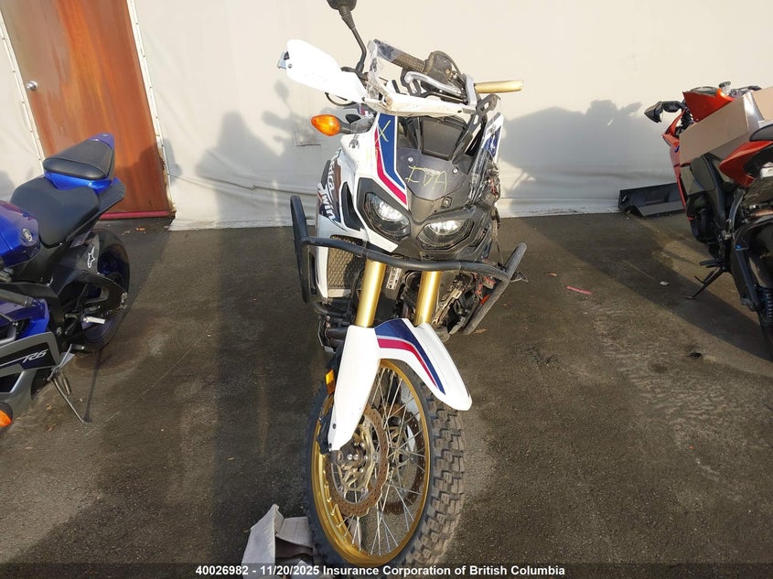 JH2SD04E3HK000102 2017 HONDA CRF photo no. 5
