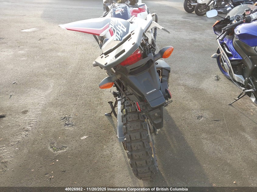 JH2SD04E3HK000102 2017 HONDA CRF photo no. 6