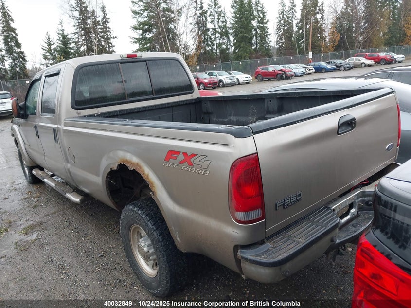 1FTSW31P94ED10600 2004 FORD F350 photo no. 3