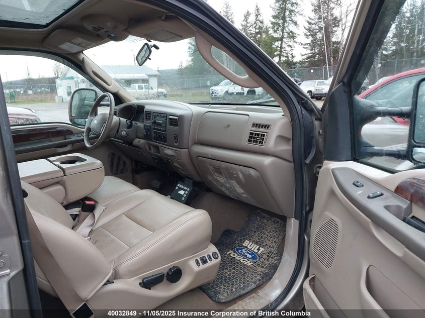 1FTSW31P94ED10600 2004 FORD F350 photo no. 5