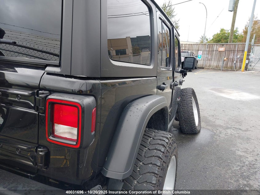 1C4HJXFN7PW687240 2023 JEEP WRANGLER photo no. 4