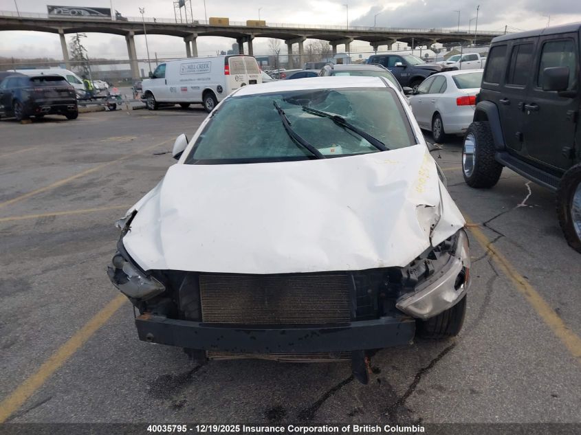 2017 Hyundai Elantra Se/Value/Limited VIN: KMHD84LF1HU111772 Lot: 40035795