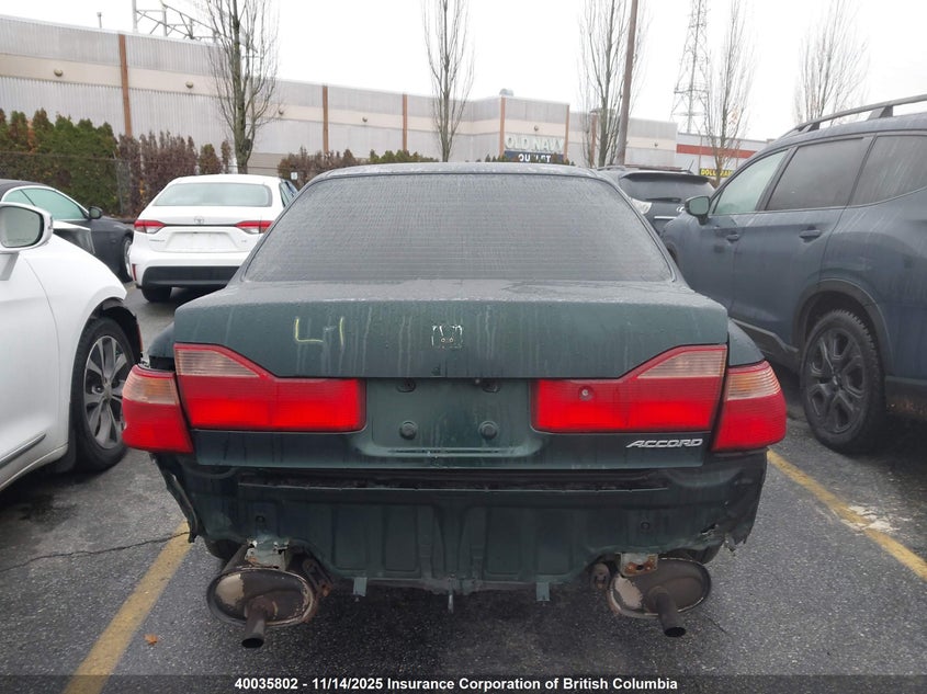 1HGCG1652WA803124 1998 HONDA ACCORD photo no. 16