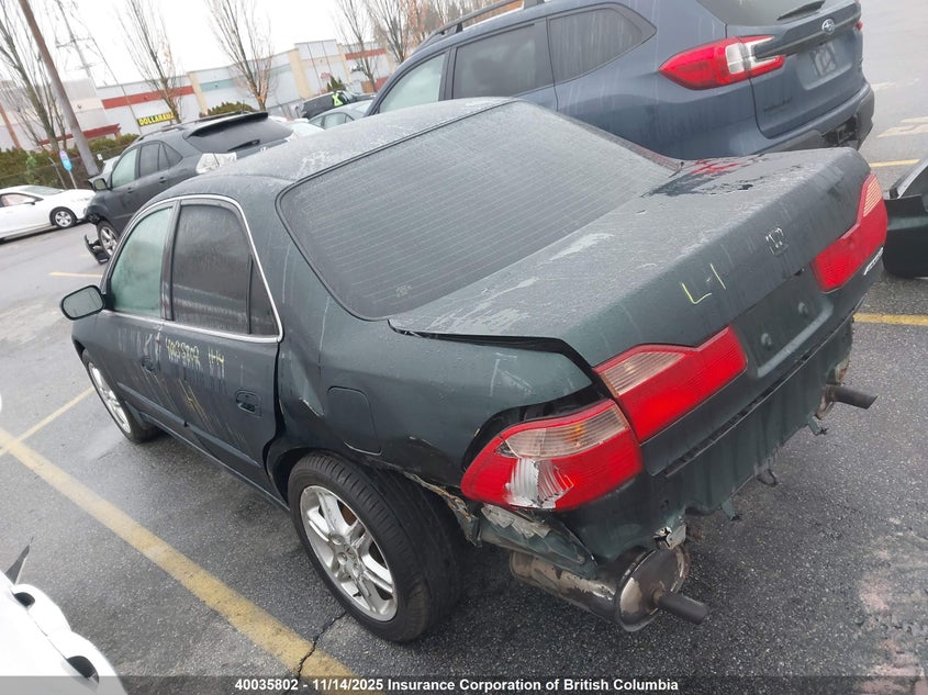 1HGCG1652WA803124 1998 HONDA ACCORD photo no. 3