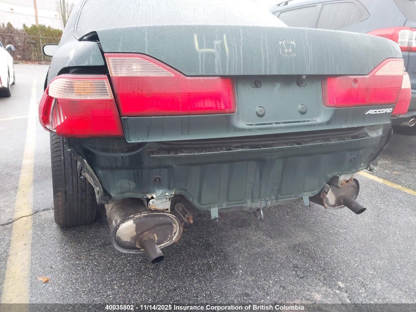 1HGCG1652WA803124 1998 HONDA ACCORD photo no. 6