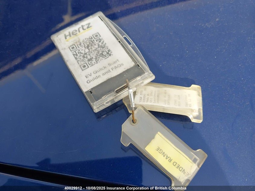 2022 Tesla Model Y VIN: 7SAYGDEE1NF490132 Lot: 40029912