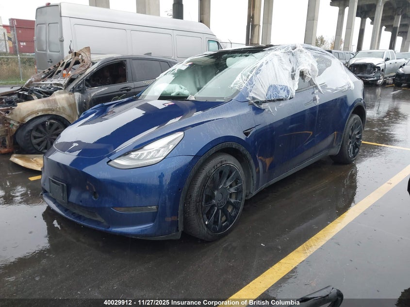 7SAYGDEE1NF490132 2022 TESLA MODEL Y photo no. 2