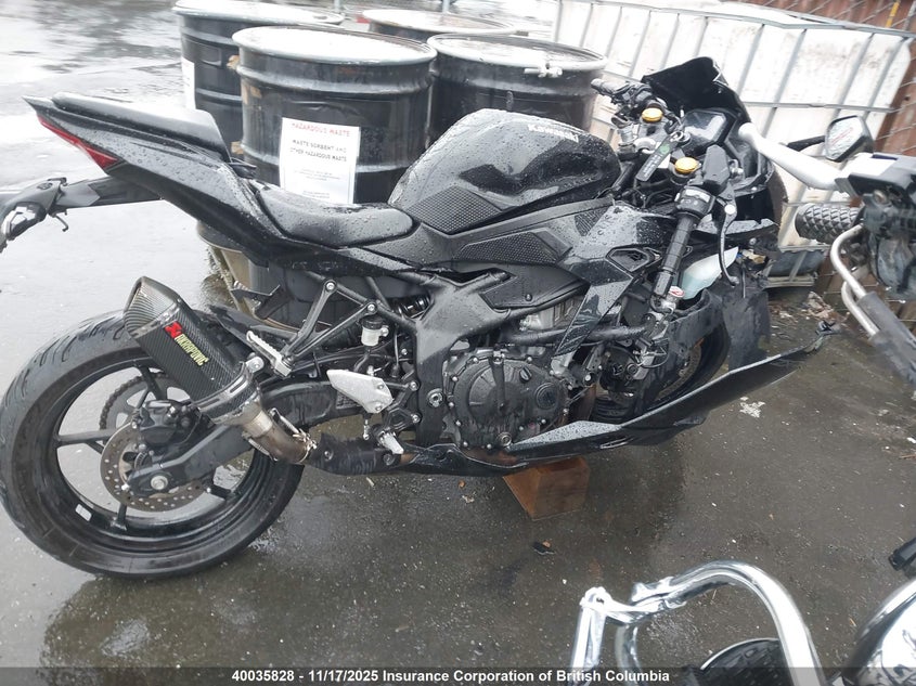 ML5ZXCP19PDA00372 2023 KAWASAKI ZX photo no. 11