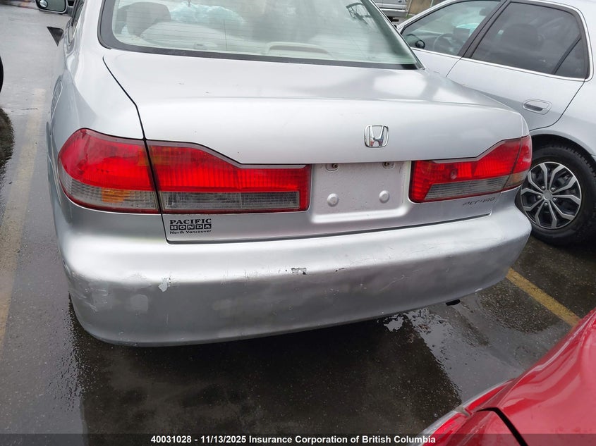 1HGCG56421A807214 2001 HONDA ACCORD photo no. 16