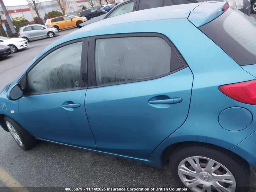 JM1DE1HY1B0111632 2011 MAZDA 2 photo no. 13