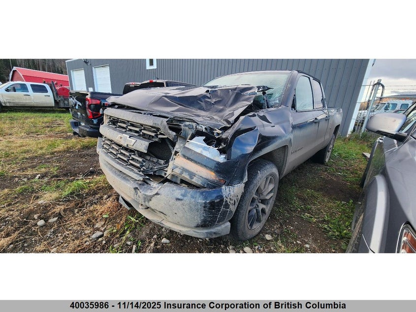 1GCVKPEC7HZ142624 2017 CHEVROLET SILVERADO photo no. 2