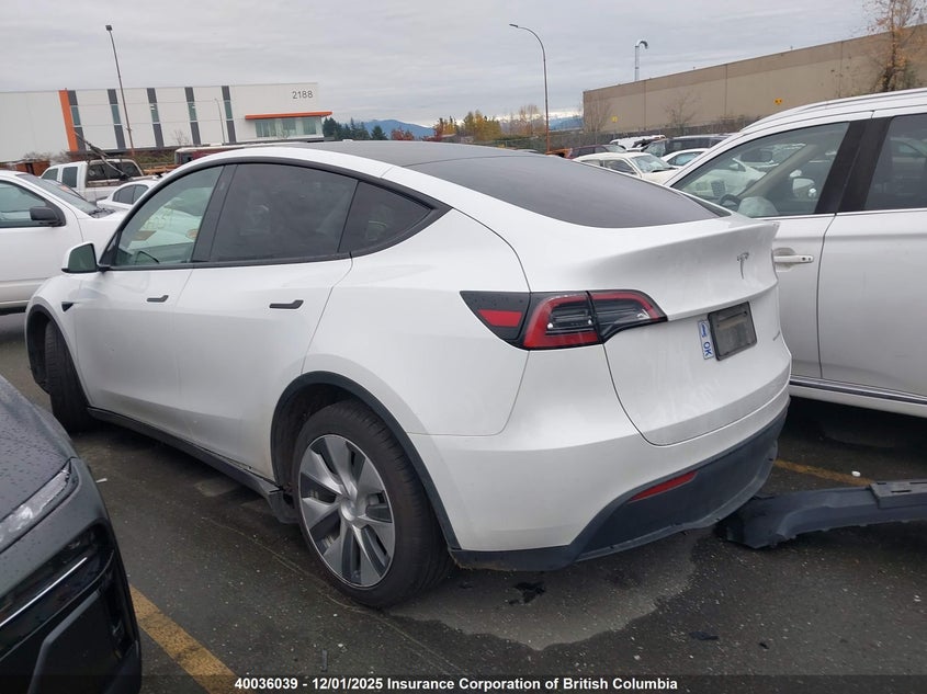 7SAYGAEE4PF755210 2023 TESLA MODEL Y photo no. 3