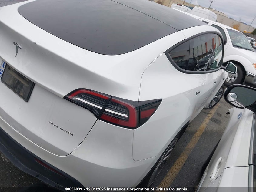 7SAYGAEE4PF755210 2023 TESLA MODEL Y photo no. 4