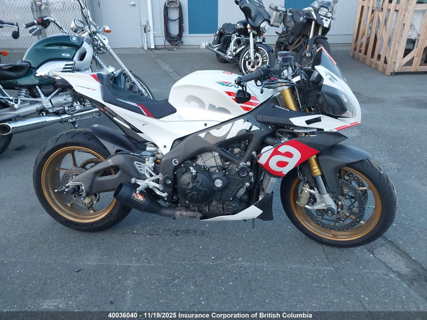 ZD4TYU002GS000338 2016 APRILIA TUONO photo no. 14