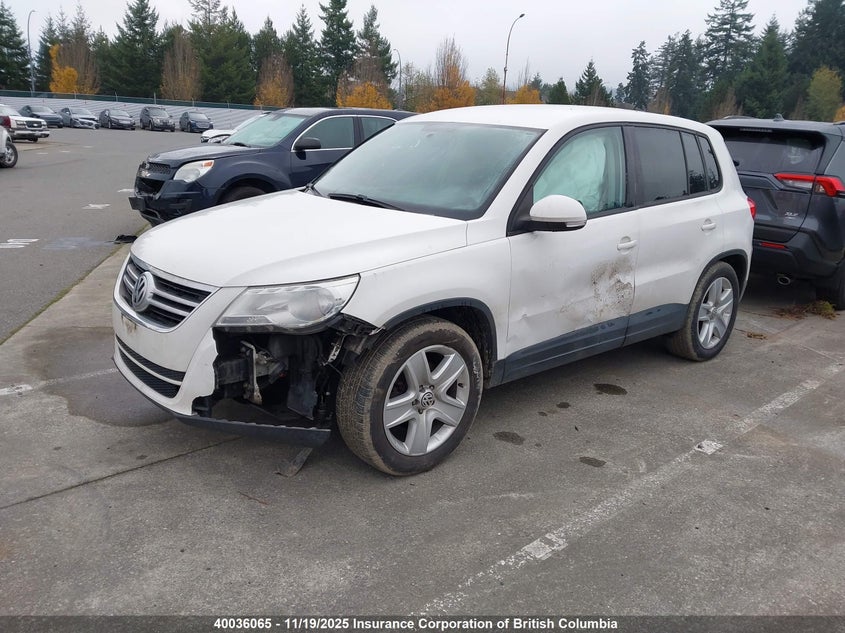 WVGCV7AX0AW513200 2010 VOLKSWAGEN TIGUAN photo no. 2