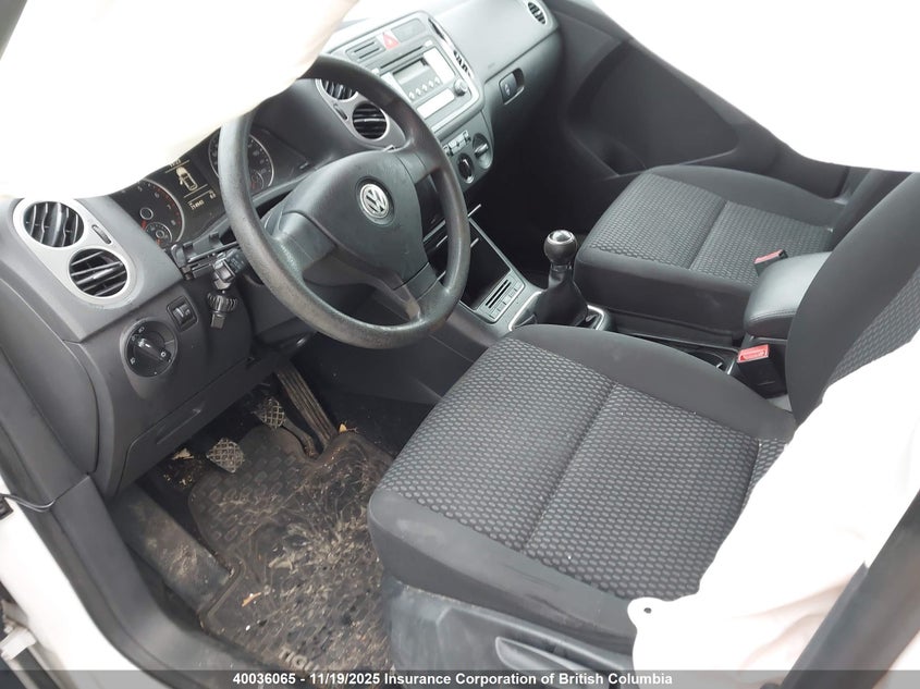 WVGCV7AX0AW513200 2010 VOLKSWAGEN TIGUAN photo no. 5