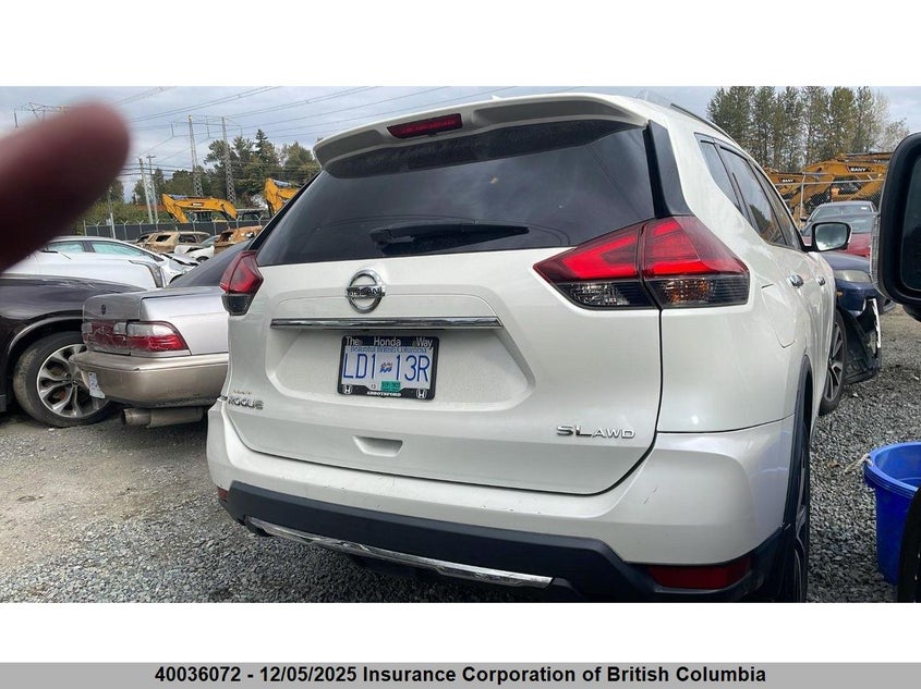 5N1AT2MV7HC866474 2017 NISSAN ROGUE photo no. 3