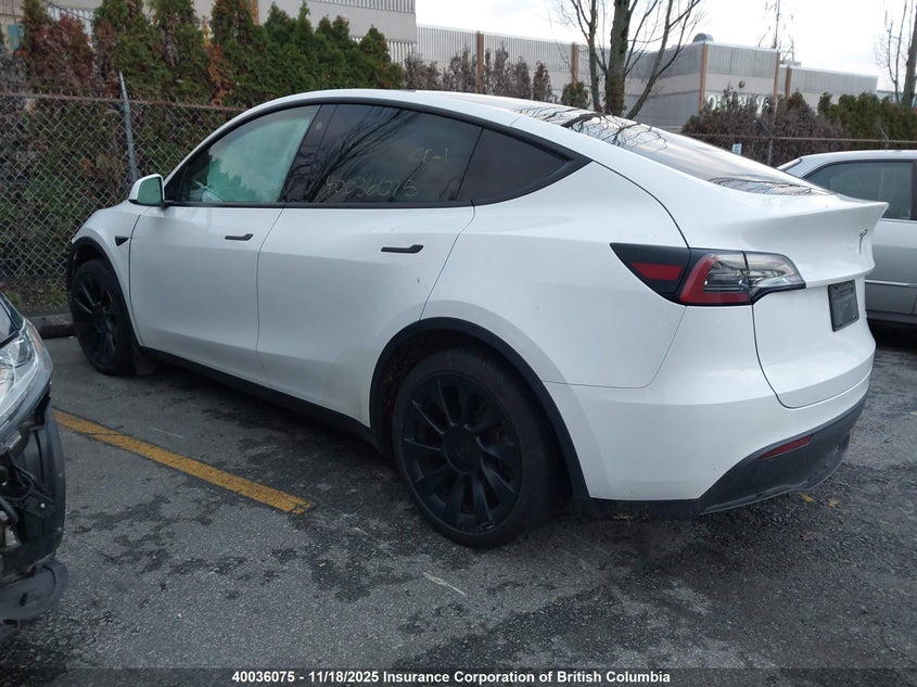 LRWYGDEE1PC229982 2023 TESLA MODEL Y photo no. 3